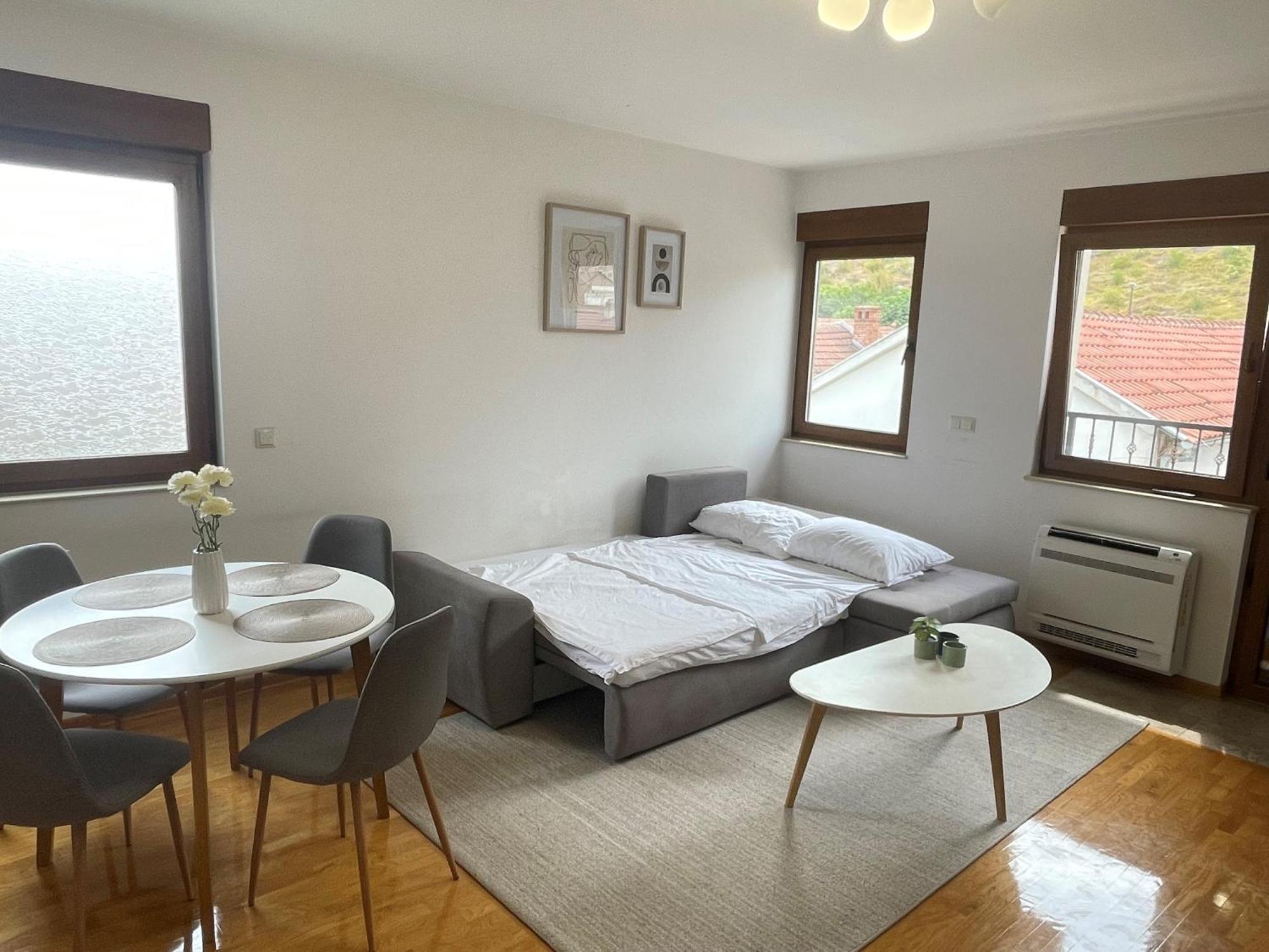 Captain'S Luxury Apartments Мостар Екстериор снимка