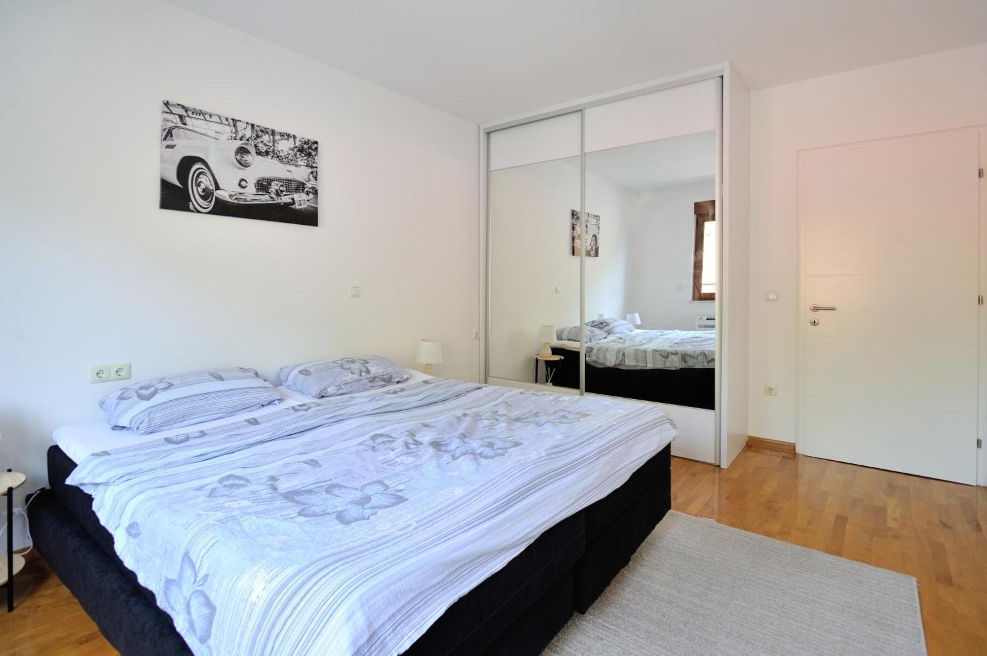 Captain'S Luxury Apartments Мостар Екстериор снимка