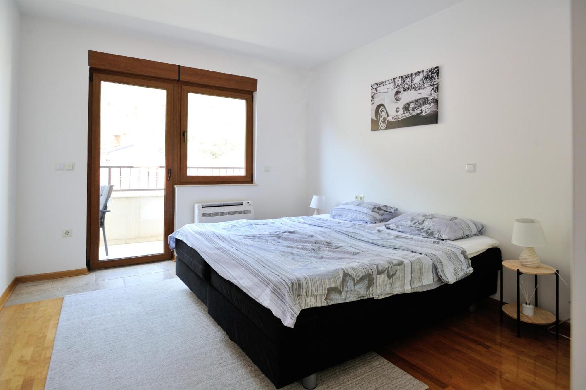 Captain'S Luxury Apartments Мостар Екстериор снимка